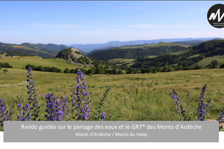Randonnée guidée à raquettes sur le partage des eaux des Monts d'Ardèche