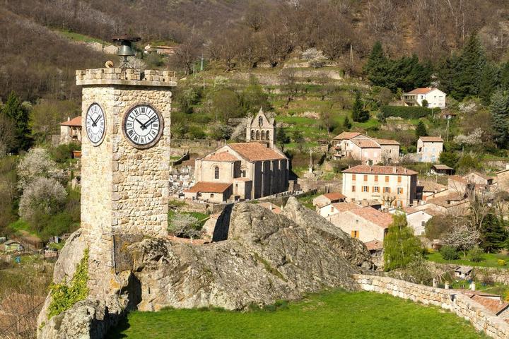 Burzet - La Tour de l'Horloge ©S.BUGNON