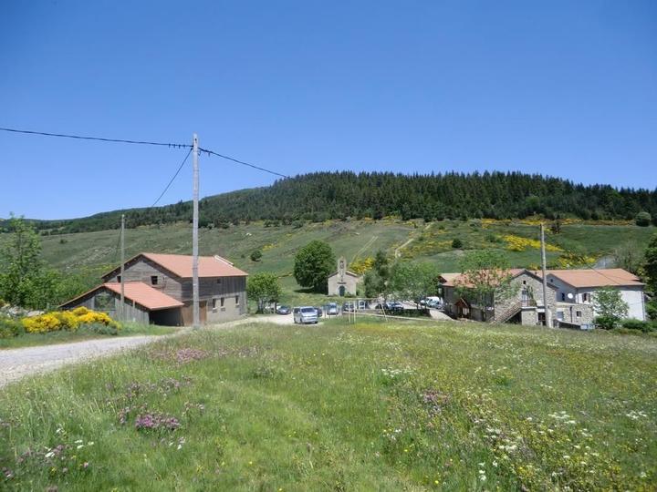 le chemin qui va sur le GR 7 et le GR 4