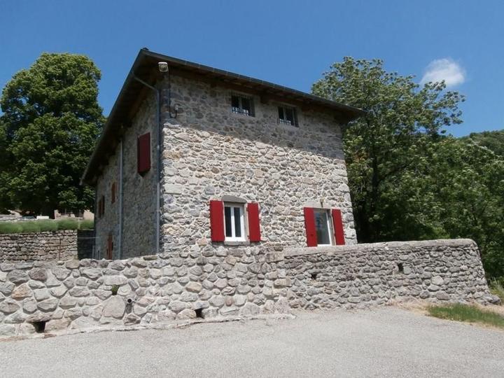 La maison comprenant 3 gîtes