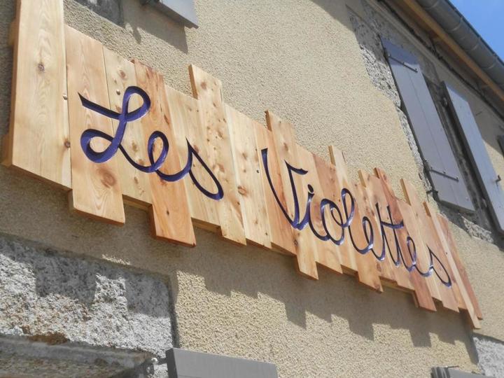 Panneau Entrée Les Violettes Sainte Eulalie
