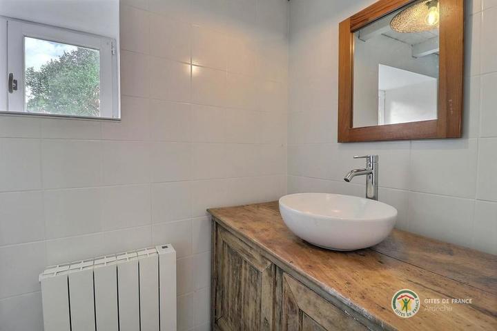 Salle d'eau 2e partie de la maison