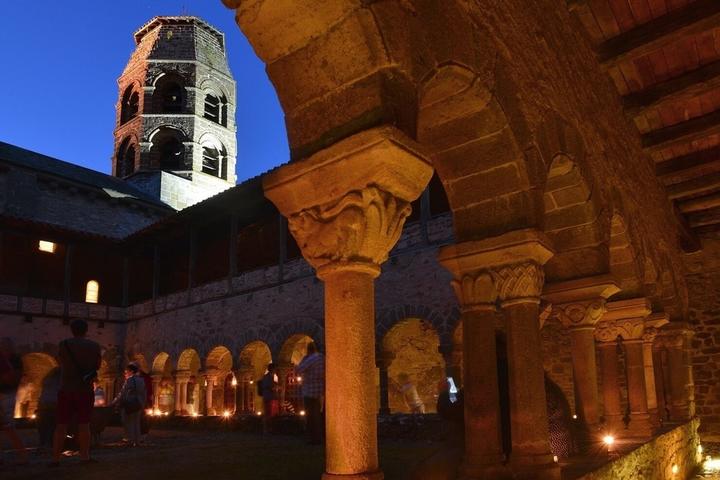 Cloître de Lavaudieu cloître de Lavaudieu
