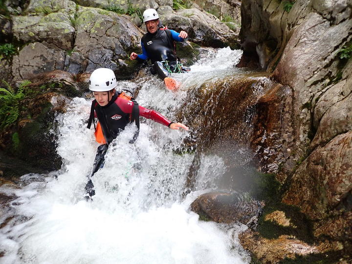 Riviere sauvage, avec Sauts parfait pour une session canyoning