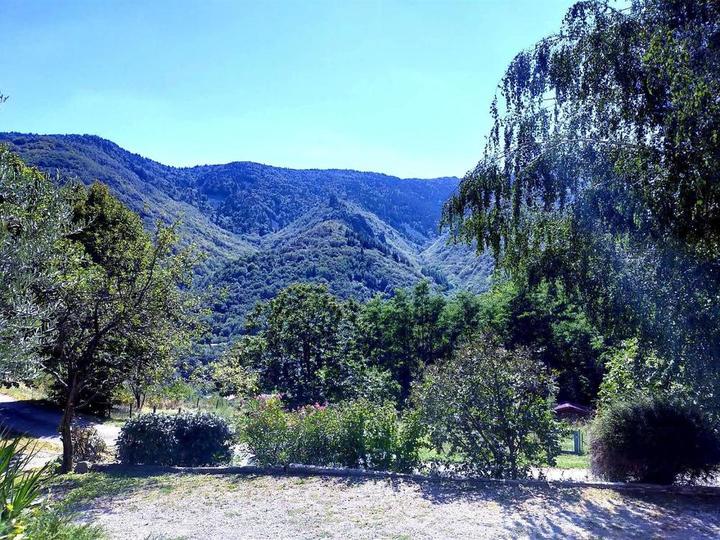 Vue sur les montagnes ardéchoises