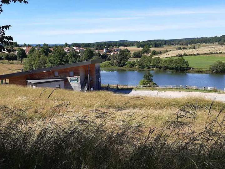 Naussac: accueil peche