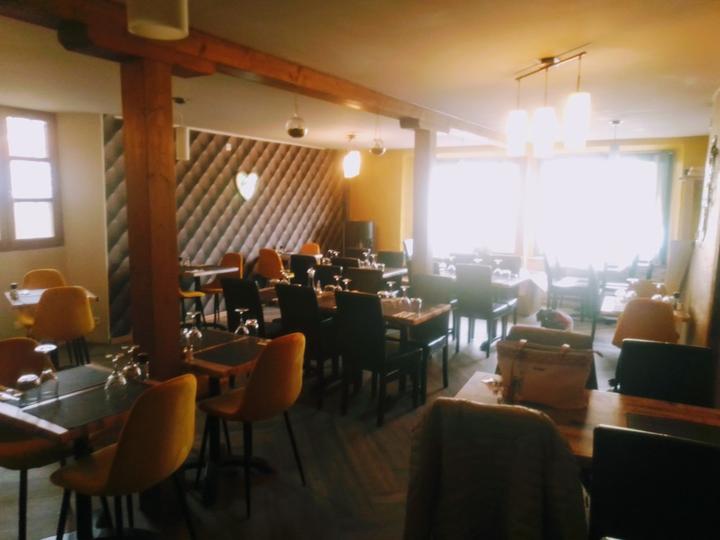 Le Voltaire.jpg Salle