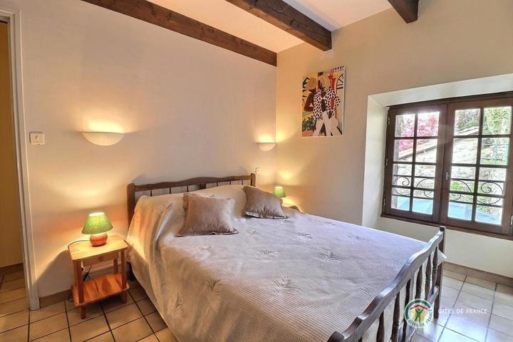 Chambre 2 avec lit en 140