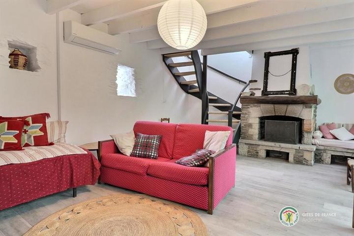 Le salon 2e partie de la maison