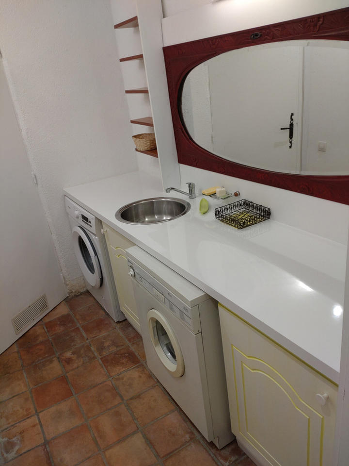 Salle d'eau-WC du RdC.jpg Salle d'eau / WC du RdC