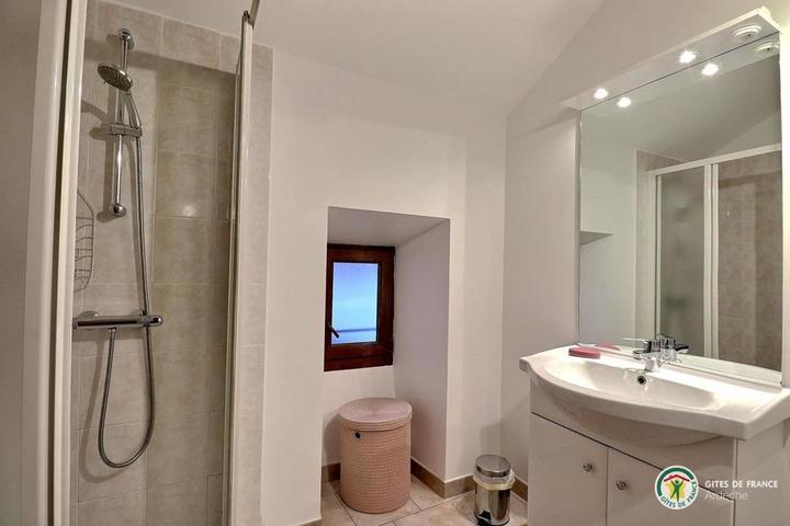 Salle d'eau 1er étage