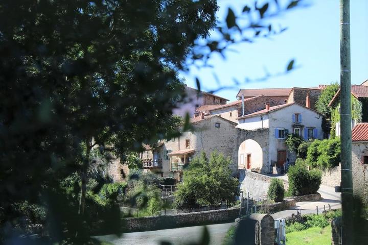 Entrée du Village Entrée du village