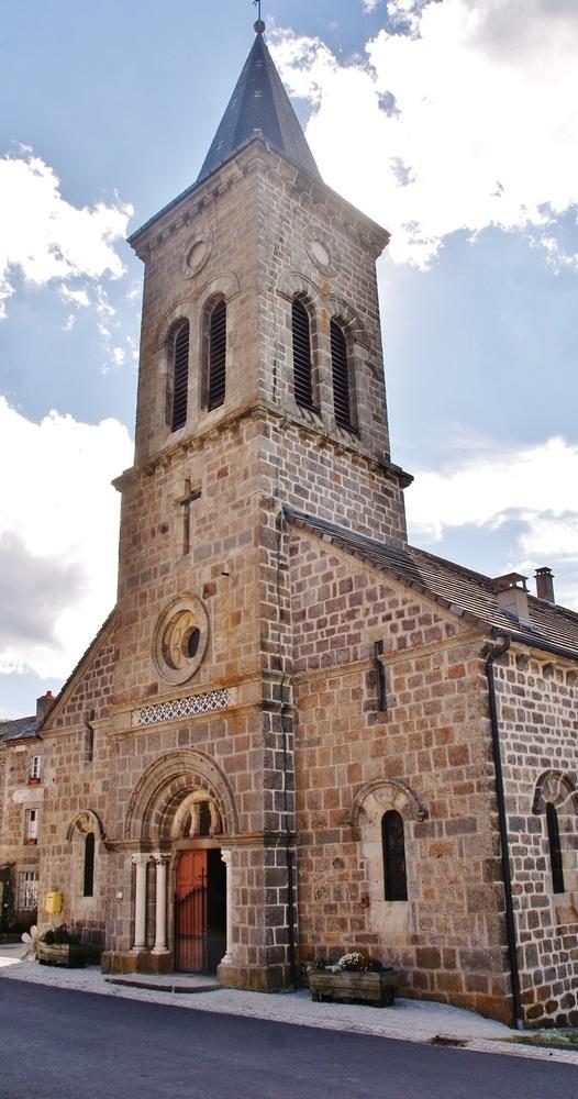 Eglise de Freycenet Lacuche Eglise de Freycenet Lacuche