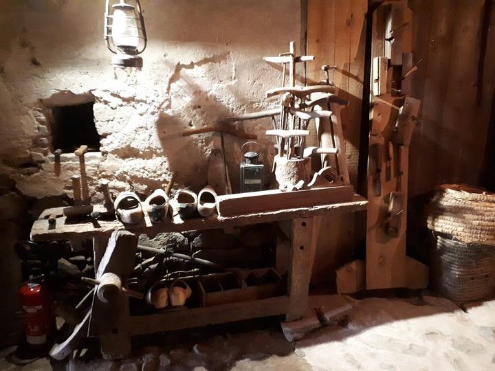 PCU Musée des Arts et Traditions Populaires Sabots