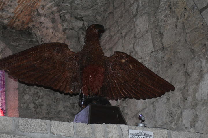 Collégiale_Saint_Médard_Saugues_aigle