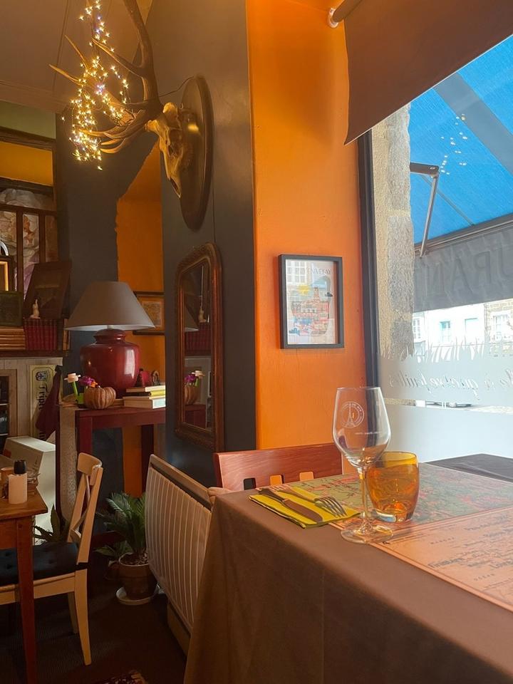 Le Trèfle à Quatre Feuilles Le Trèfle à Quatre Feuilles