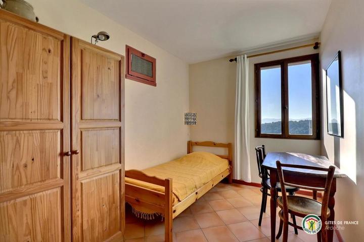 Chambre avec 3 couchages