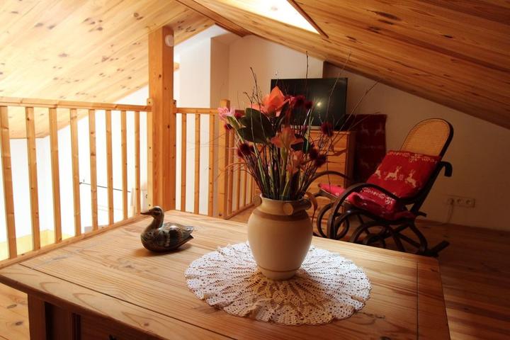 Autre vue de la mezzanine mansardée basse.