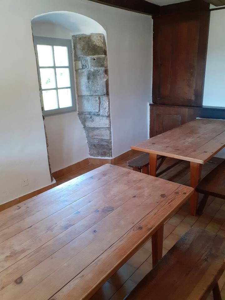 salle à manger gîte de groupe (3).jpg