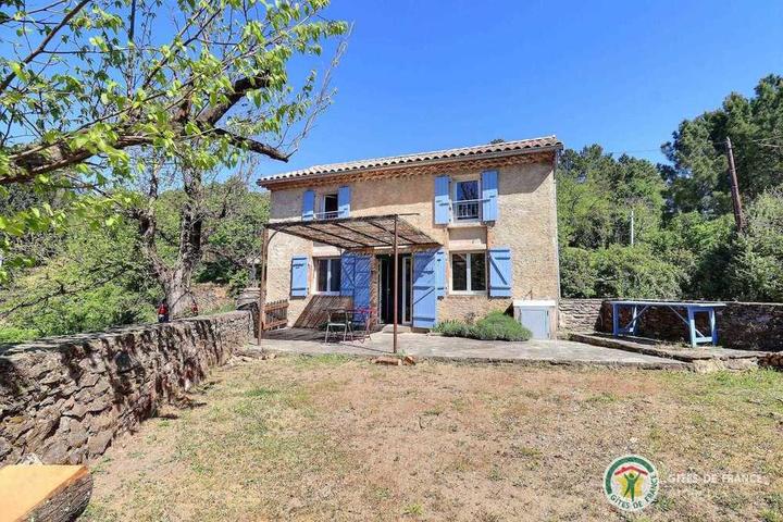 Belle maison indépendante avec espace extérieur clos et magnifique vue