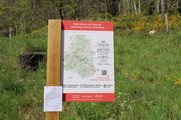 Aire de stationnement le Chambon