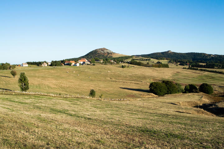Village de Lachamp-Raphael