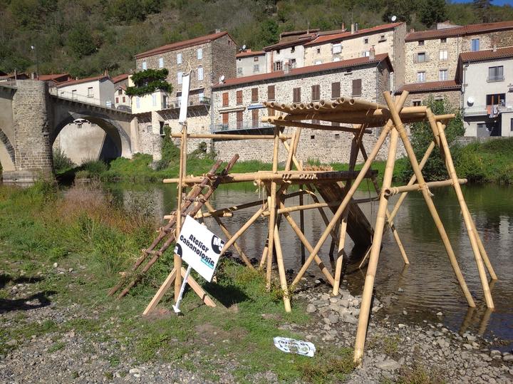 Cabanologie au bord de l'Allier